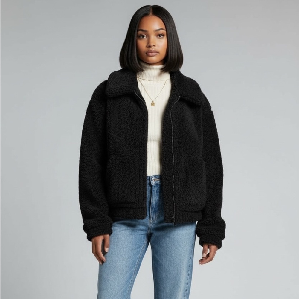 Urban Outfitters Medium Cozy Black Fuzzy Sherpa Zip Jacket Women’s
